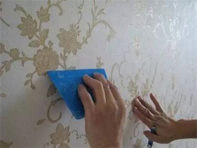 大荷水漆品牌动态：墙面装饰是刷乳胶漆还是贴墙纸